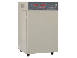 002 隔水式培养箱